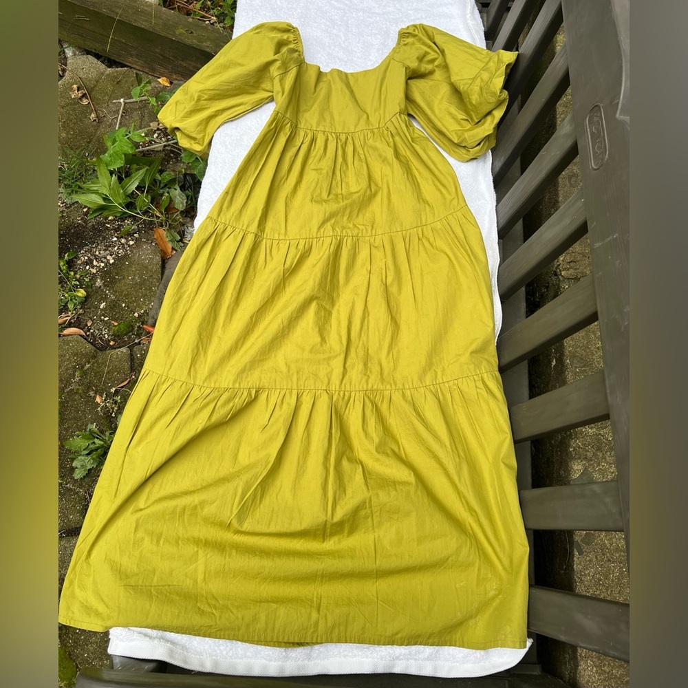 Anthropologie dress warn once. Perfect color for the fall and winter seasons! 🍁